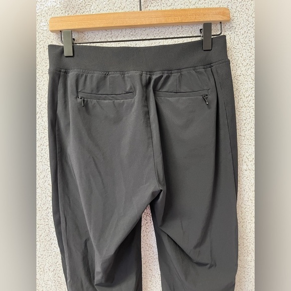 BROOKLYN MID RISE ANKLE PANT in black | size 0 - Picture 4 of 7